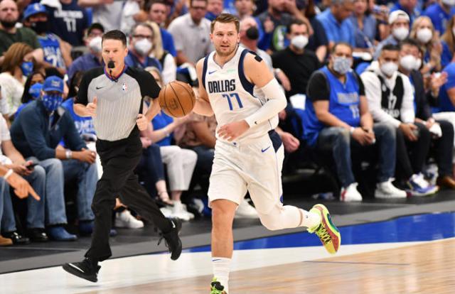 开云足球-新赛季MVP赔率出炉 东契奇第一力压杜兰特字母哥